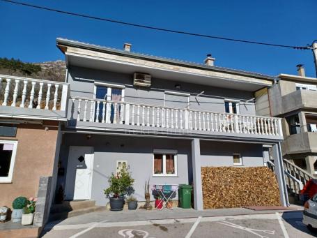 SENJ - Spacious family house with office space