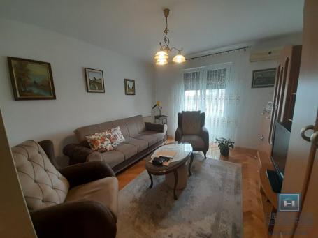 Three-room apartment for sale in Ćuprija