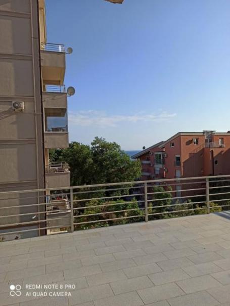 Fully furnished 2-bedroom apartment in Petrovac is for sale