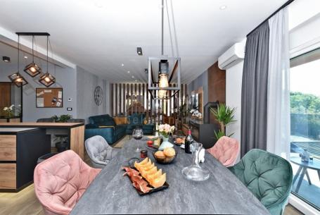 ISTRIA, PULA - Luxury apartment near the sea with garden, designer furniture, wellness, jacuzzi, par
