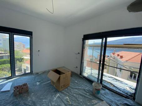 New 2-bedroom apartment with a sea view in Herceg Novi for sale