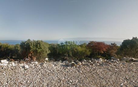 VELI LOŠINJ - Agricultural land with an area of 14,938 m2