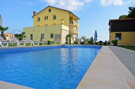ISTRIA, LABIN - Spacious house with a swimming pool