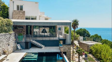 Exclusive modern villa with pool and panoramic sea views