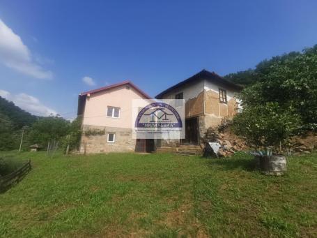 Prodaja, Kuća, 46m2 , Stragari