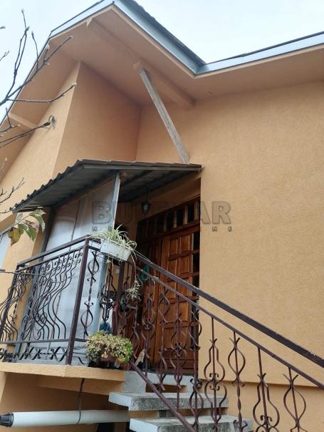 Kuća u Kragujevcu, naselje Jabučar – površina 60 m2 u osnovi, plac 494 m2