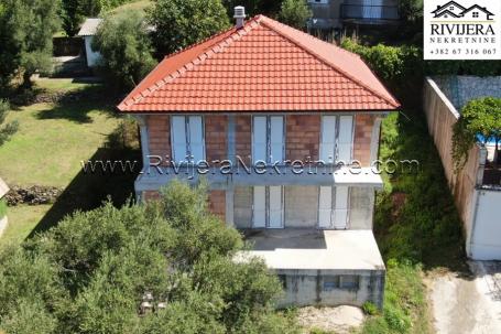 Sale of a house in under construction in Podi Herceg Novi
