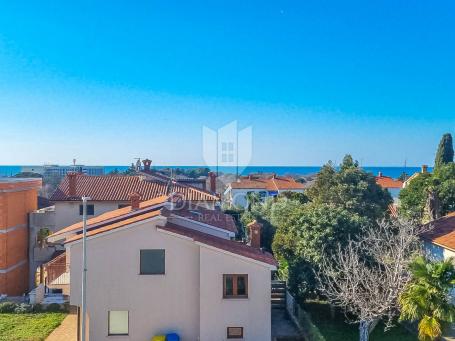 Poreč, apartment 300 m from the most beautiful beaches with a view!