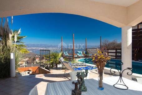 LOVRAN - prekrasna luksuzna dvojna kuća s bazenom i panoramskim pogledom na more