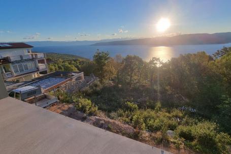 Istra, Načinovići - lijepa kuća s prekrasnim pogledom na more, NKP 100 m2