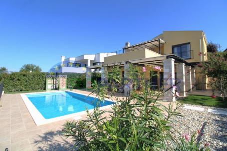 Villa with a panoramic view of the sea and the countryside, Umag