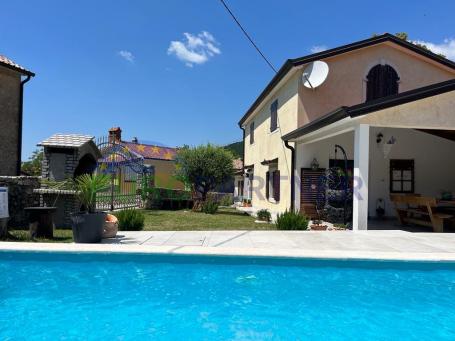 Beautifully decorated stone house with a swimming pool, for sale