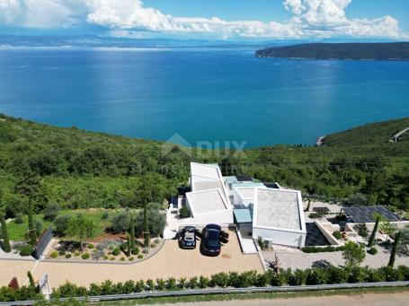 OPATHIA, ST. JELENA - Villa 500m2 mit Panoramablick auf das Meer und Schwimmbad + angelegter Garten 