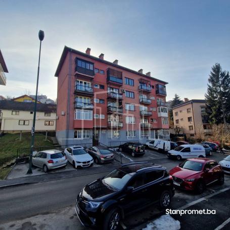 Četverosoban dvoetažni stan Novo Sarajevo prodaja