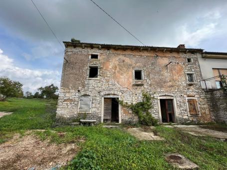 ISTRIA, BARBAN - Estate with two buildings for renovation