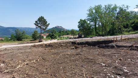 Istra, Motovun - građevinsko zemljište s idejnim projektom