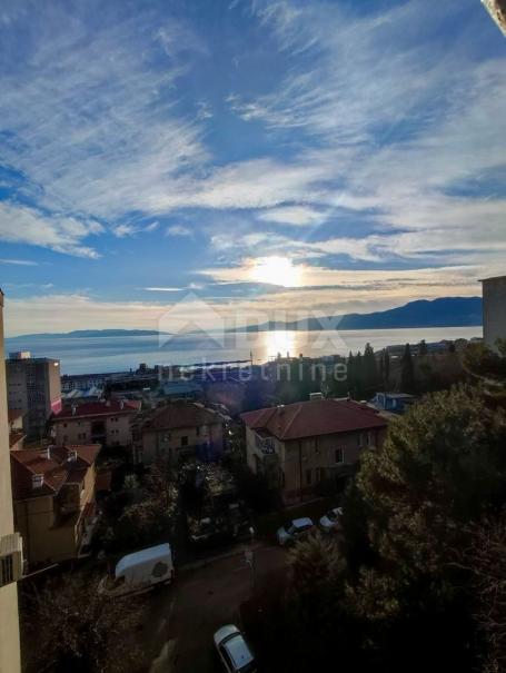 RIJEKA, TURNIĆ - Wohnung 52m2 DB+1S mit Panoramablick auf das Meer