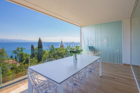 OPATIJA, CENTER - luxurious apartment in a new building with a pool, view, close to the sea and Opat