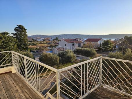 RAB ISLAND, BARBAT - Apartment with terrace and sea view