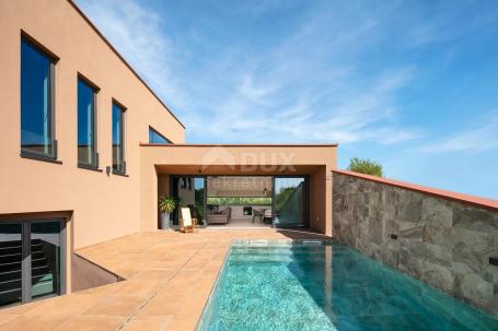ISTRA, NOVIGRAD - Moderno dizajnirana kuća s bazenom