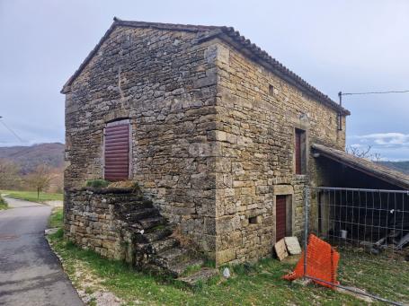 ISTRIA, CEROVLJE - Detached stone building