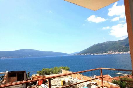 Two-bedroom apartment with sea view, Donja Lastva, Tivat
