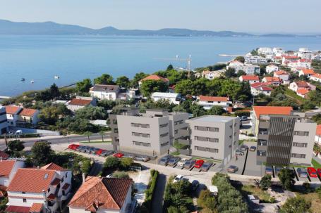 Zadar, Sukošan, trosoban stan na izvrsnoj lokaciji blizu mora