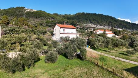 RAB ISLAND, BARBAT - House with 5 apartments surrounded by nature