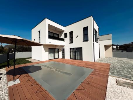 ISTRA, POMER - Moderna dvojna kuća sa bazenom u blizini mora i pogledom na more