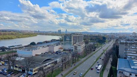 Bulevar Maršala Tolbuhina (73m2+38m2), Hotel YU, Novi Beograd ID#4916