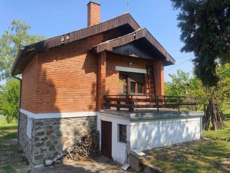 KUPI BEZ PROVIZIJE! Kuća i plac u Banoštoru sa izlaskom na Dunav