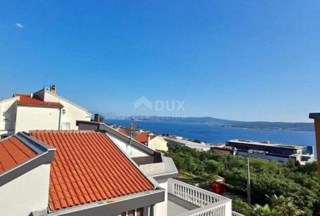 CRIKVENICA, CENTER - apartment with sea view in a great location! OPPORTUNITY!