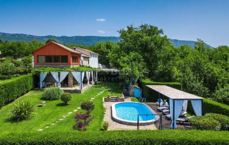 ISTRIEN, BUZET - Rustikale Villa mit Pool und großem Garten
