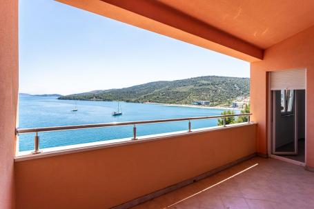 Marina, penthouse s prekrasnim pogledom na more