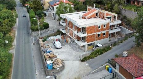 RIJEKA, DRENOVA- NOVOGRADNJA S OKUĆNICOM
