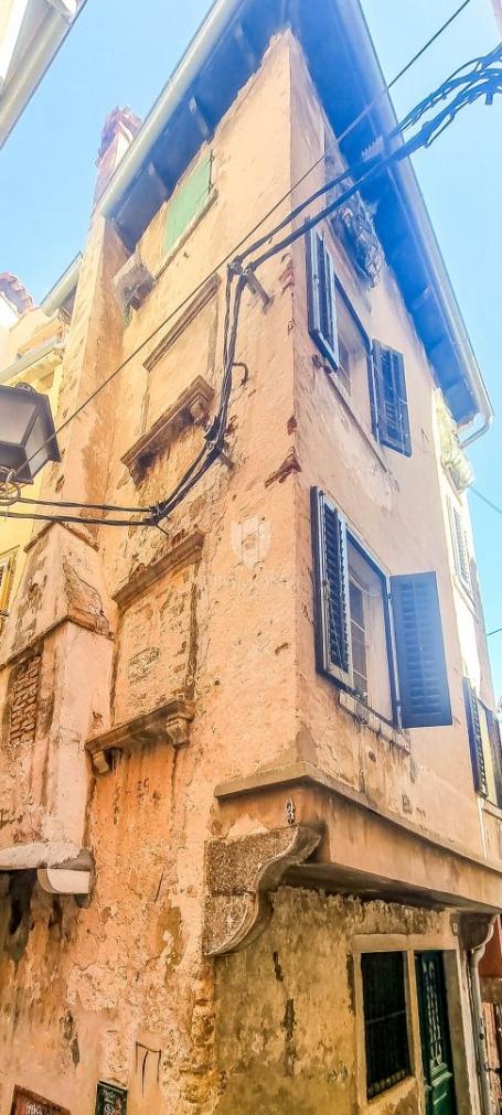 Istra, Rovinj, Stari grad, Kuća s dušom i potencijalom