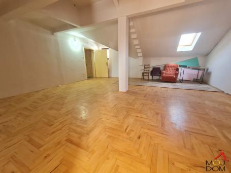 KAĆ - CENTAR - IZDAVANJE NEKRETNINA - 131 m2 - 1,000€
