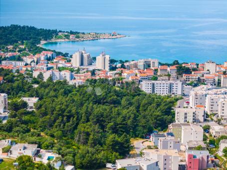 Building land Makarska, 2.017m2