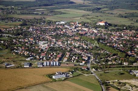 Osijek, Baranja, poslovni kompleks na odličnoj lokaciji (hotel, restoran, zemljište)