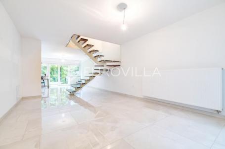 Zagreb, Maksimir, novouređena trosobna kuća 120 m² s garažom i vrtom