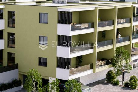 Makarska, komforan stan 81,20 m², 3. kat s pogledom na more