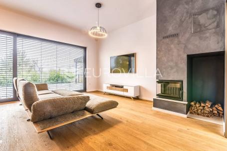 Samobor, Giznik EKSLUZIVNA NOVOGRADNJA vila 286 m2 na parceli 500 m2