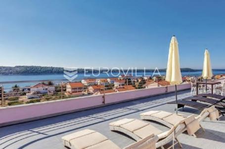 Otok Rab, Barbat, predivna apartmanska vila