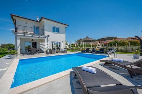 Poreč, kvalitetna niskoenergetska vila smještena nadomak Poreča