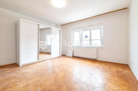 Zagreb, Dubrava, renovirani trosoban stan 79 m²