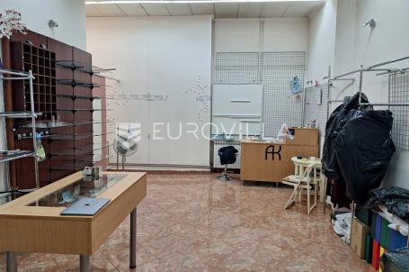 Karlovac, Centar, poslovni prostor 41 m²