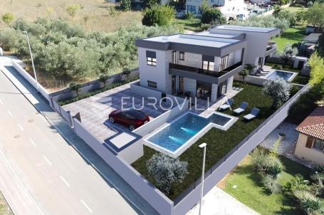 Medulin, Medulin, kvalitetna i moderna duplex kuća A, s grijanim bazenom 30 m² i garažom, 146 m²