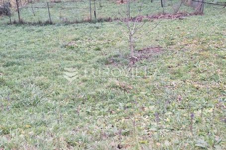 Karlovac, Zagrad, zemljište 1249 m2, odlična lokacija