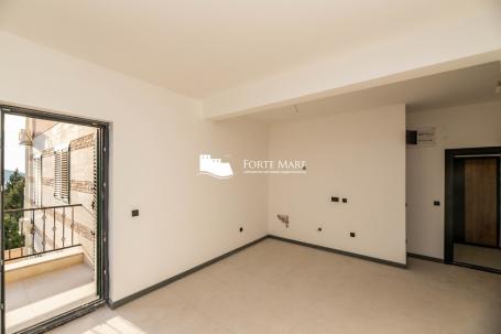 Property in Montenegro, Herceg Novi, Kumbor