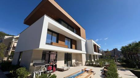 Prodaja, Stan, 41.47m2 , Tivat